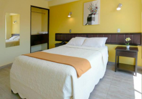 Отель Hotel Plaza  Такна